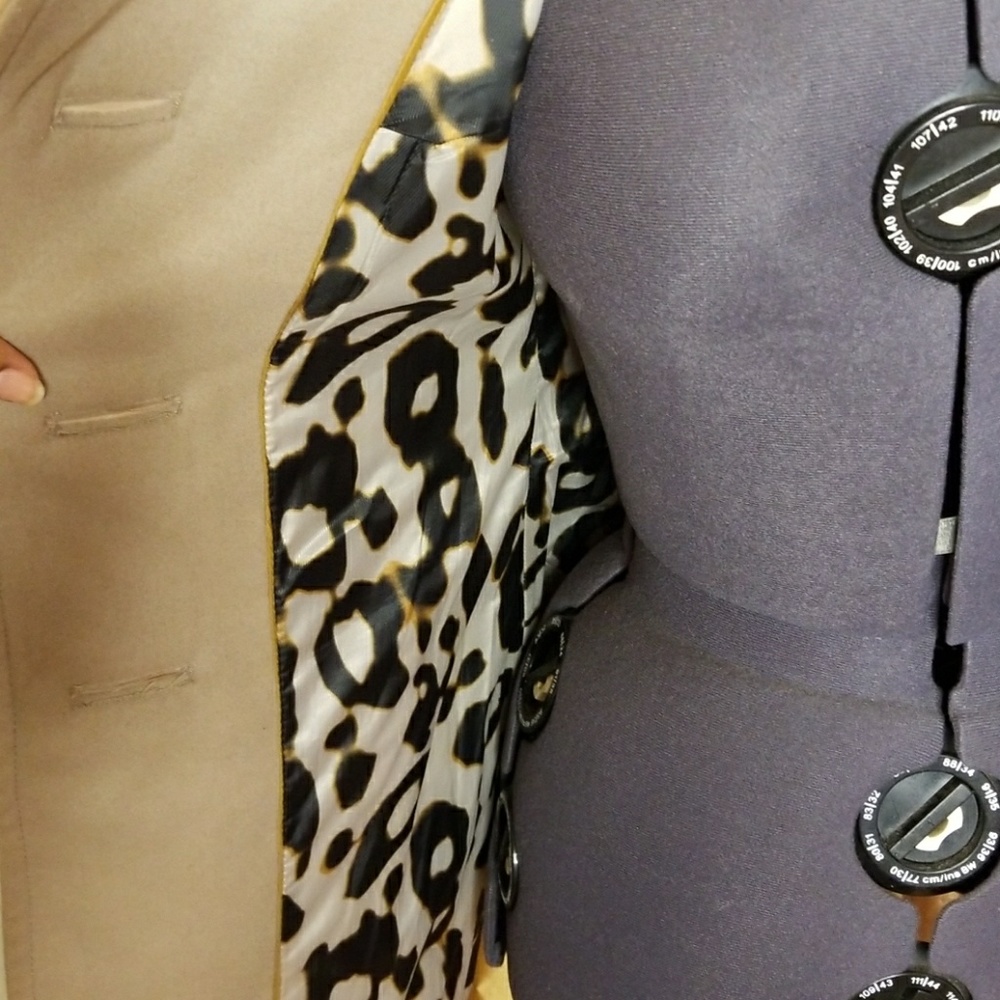 Coat - Picture 2 of 6